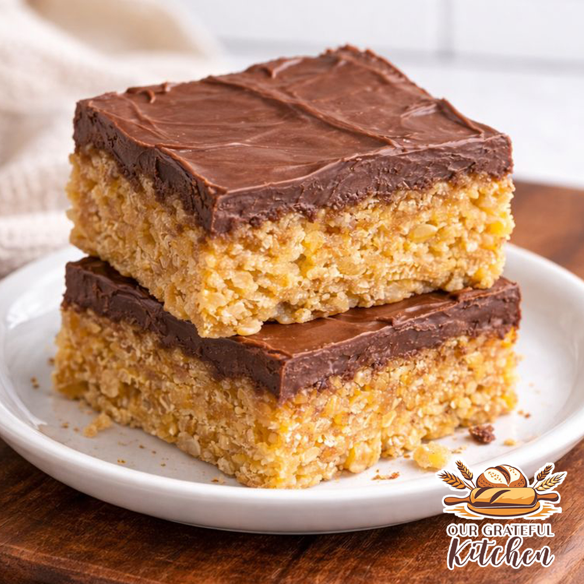 Classic Scotcheroos (No Bake Peanut Butter Chocolate Bars)