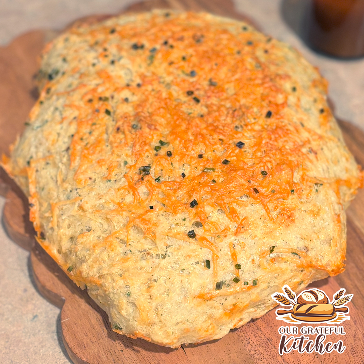 No Knead Garlic Parmesan Dutch Oven Bread